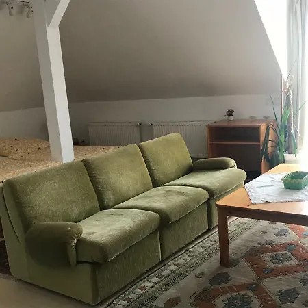 شقة Franciska Apartman *