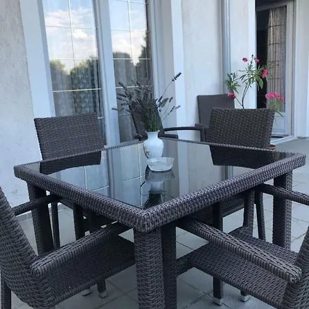 شقة Franciska Apartman *
